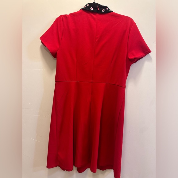 Elle beaded collared dress - Picture 2 of 3